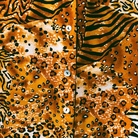 Vintage 90s/Y2K Impressions Patchwork Animal Print Blouse w/ Abalone Buttons - Picture 4 of 6